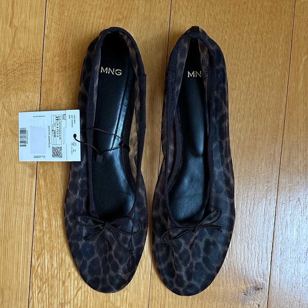 Mango Leopard Print mesh flats-Brand new. Size 39/8